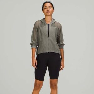 NWT Lululemon Relaxed Fit Mesh Jacket Grey Sage Size 10
